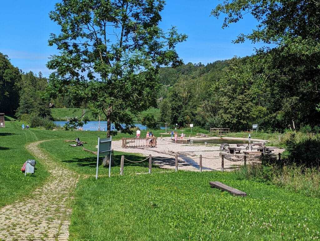 Übernachten im Sharan – Ein Wochenende auf dem Zeltplatz Übernachten im Sharan – Ein Wochenende auf dem Zeltplatz