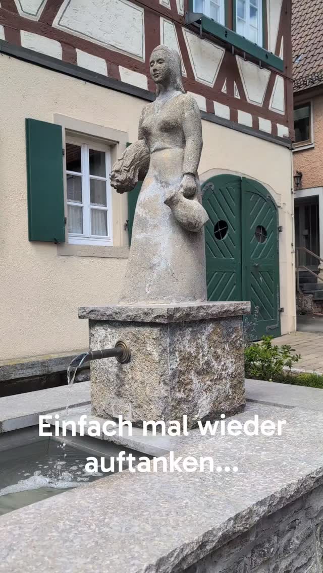 Heute Nachmittag haben wir mal eine kleine Runde gemacht. Das tut richtig gut. Nicht nur die Bewegung und die frische Loft. Auch für das Auge war es toll😅 Wilma war auch begeistert😁