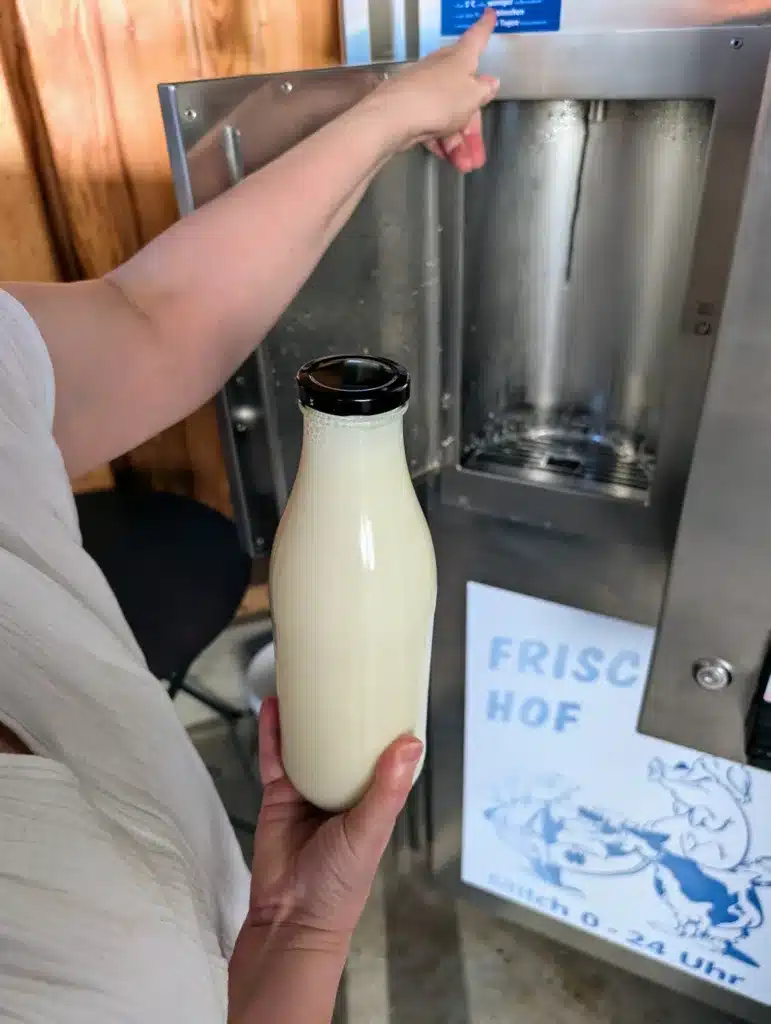 Frische Milch direkt vom Bauern: Unser erster Meilenstein im Hüffenhardt-Experiment